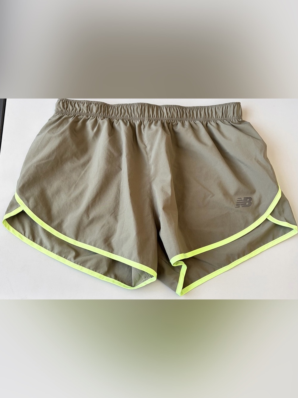 NEW BALANCE ATHLETIC SHORTS